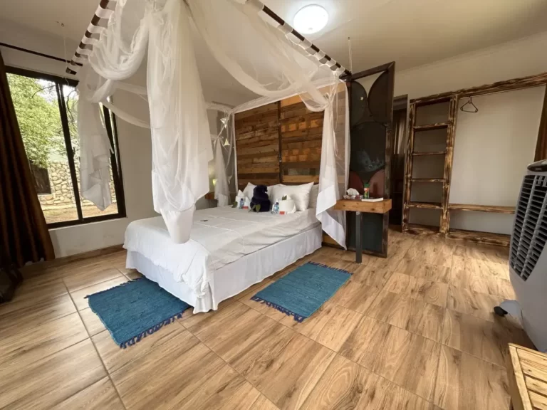 room-interior-2-768x576